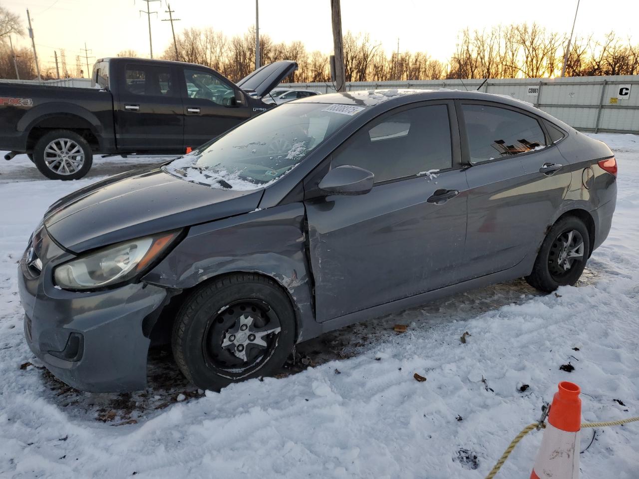  Salvage Hyundai ACCENT