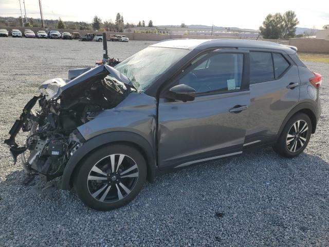NISSAN KICKS S
