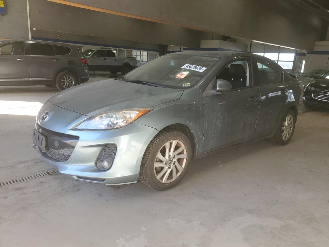  Salvage Mazda 3