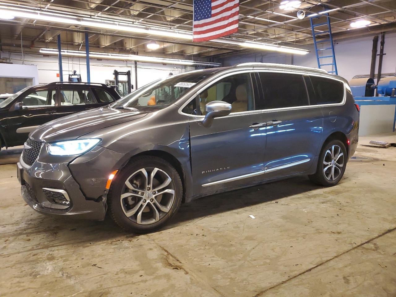 CHRYSLER PACIFICA PINNACLE
