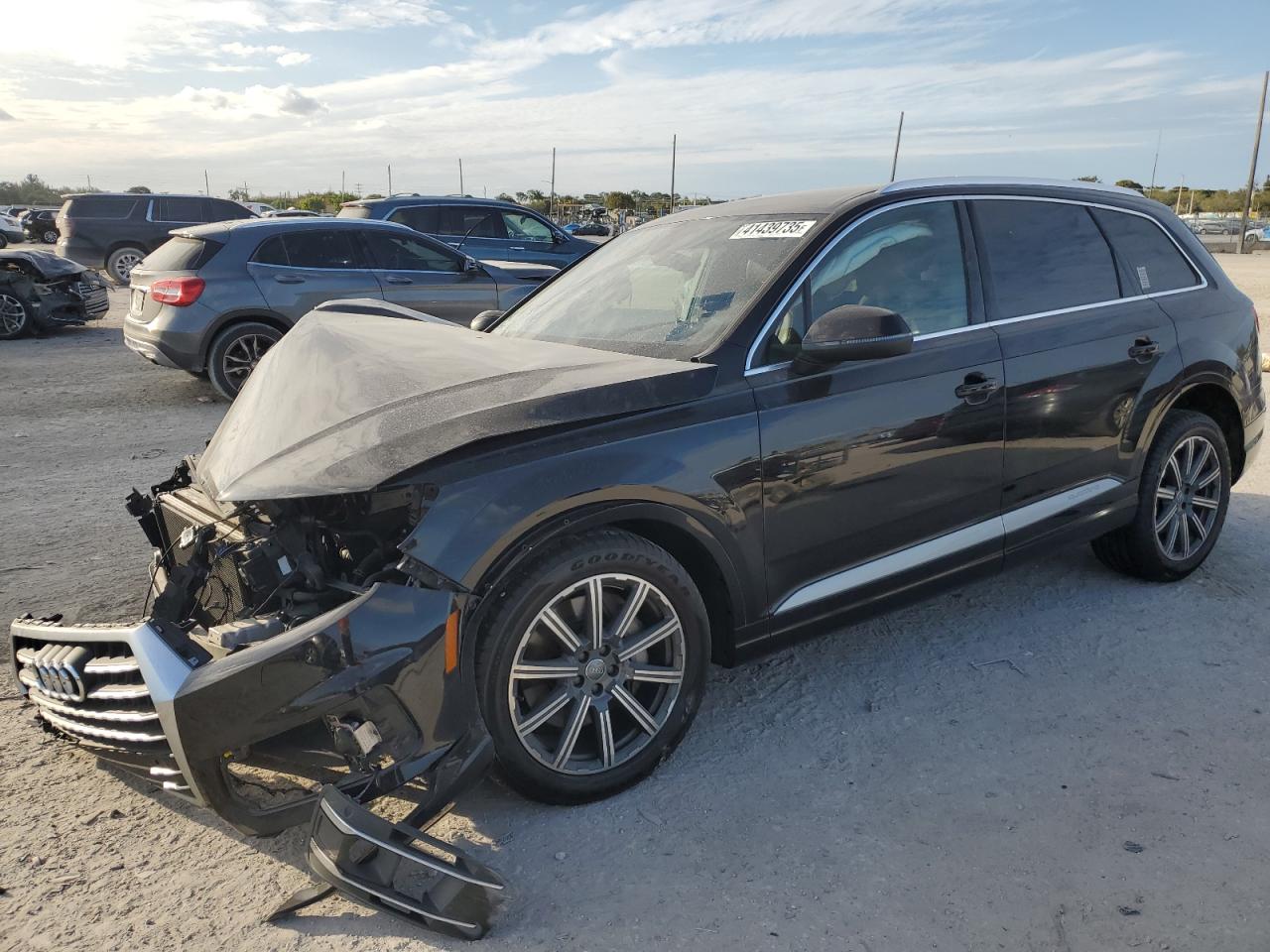  Salvage Audi Q7