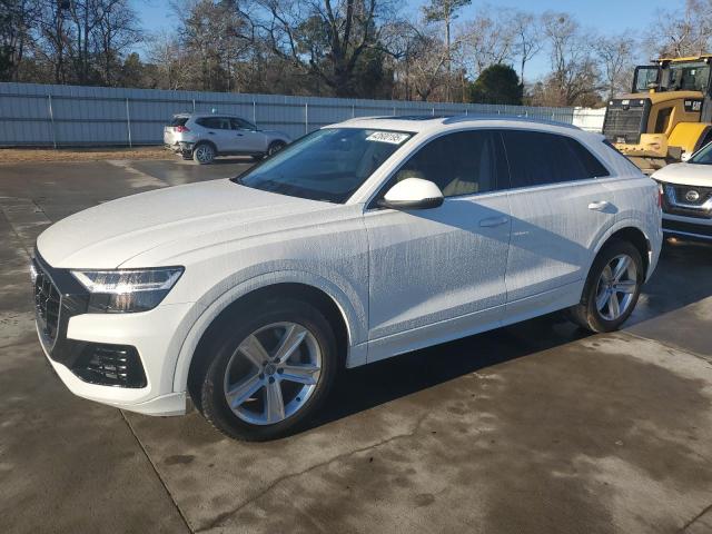 AUDI Q8 PREMIUM