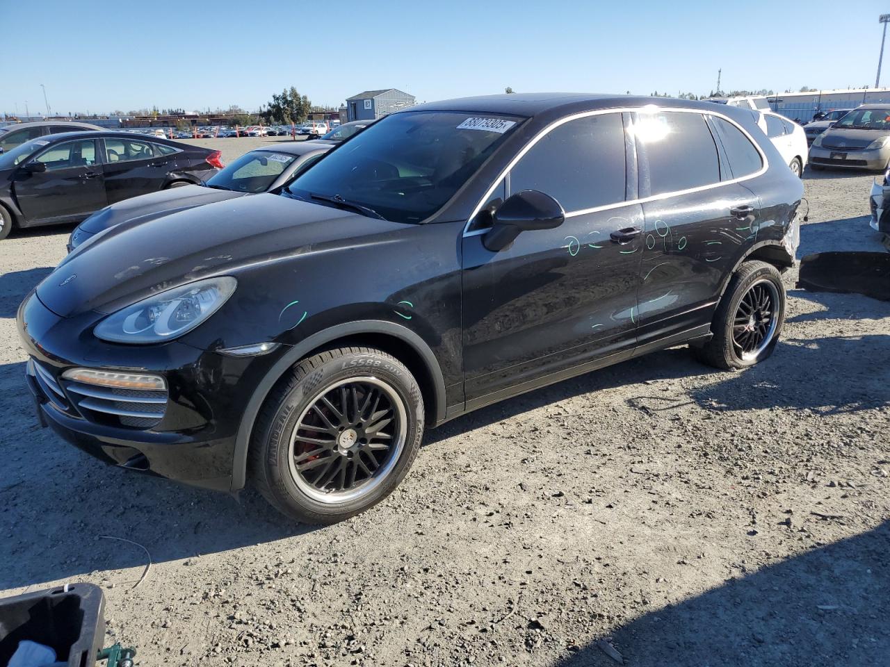  Salvage Porsche Cayenne