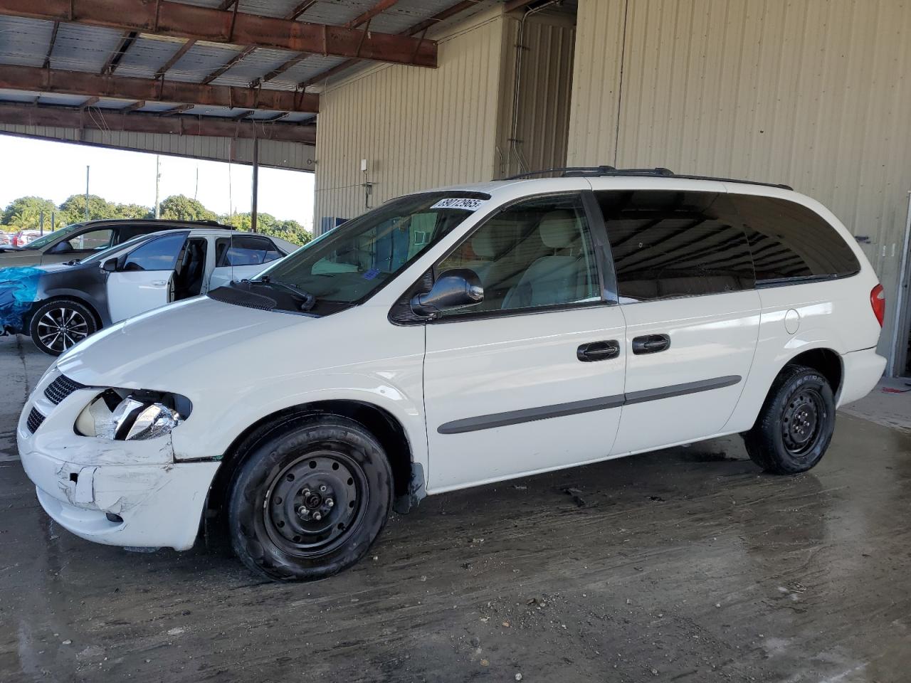  Salvage Dodge Caravan