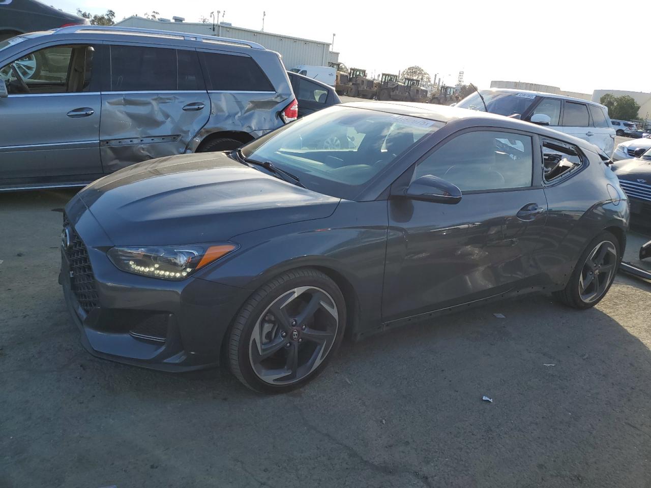  Salvage Hyundai VELOSTER