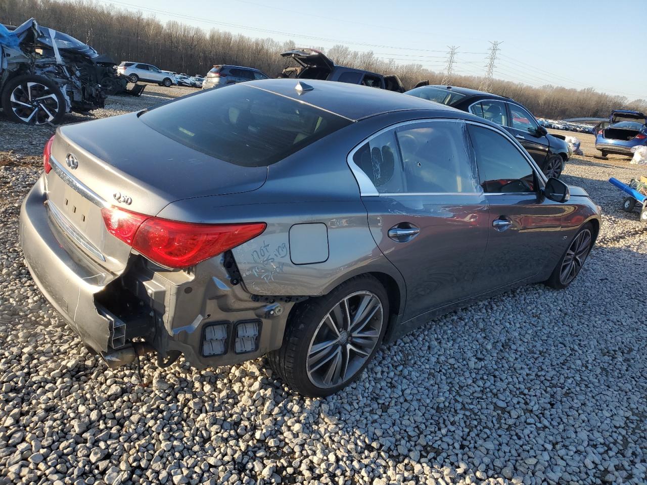 INFINITI Q50 2015