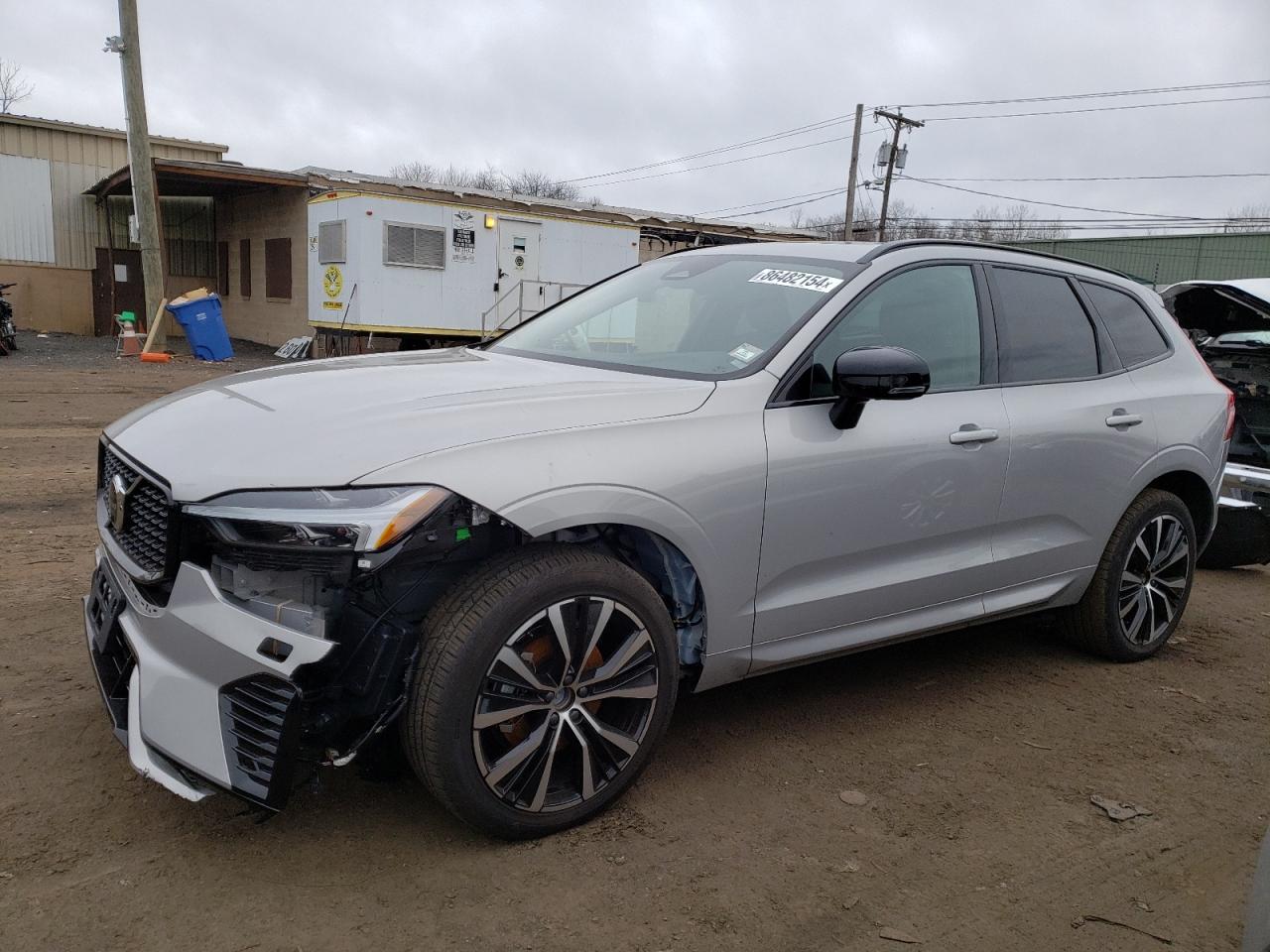 VOLVO XC60 PLUS