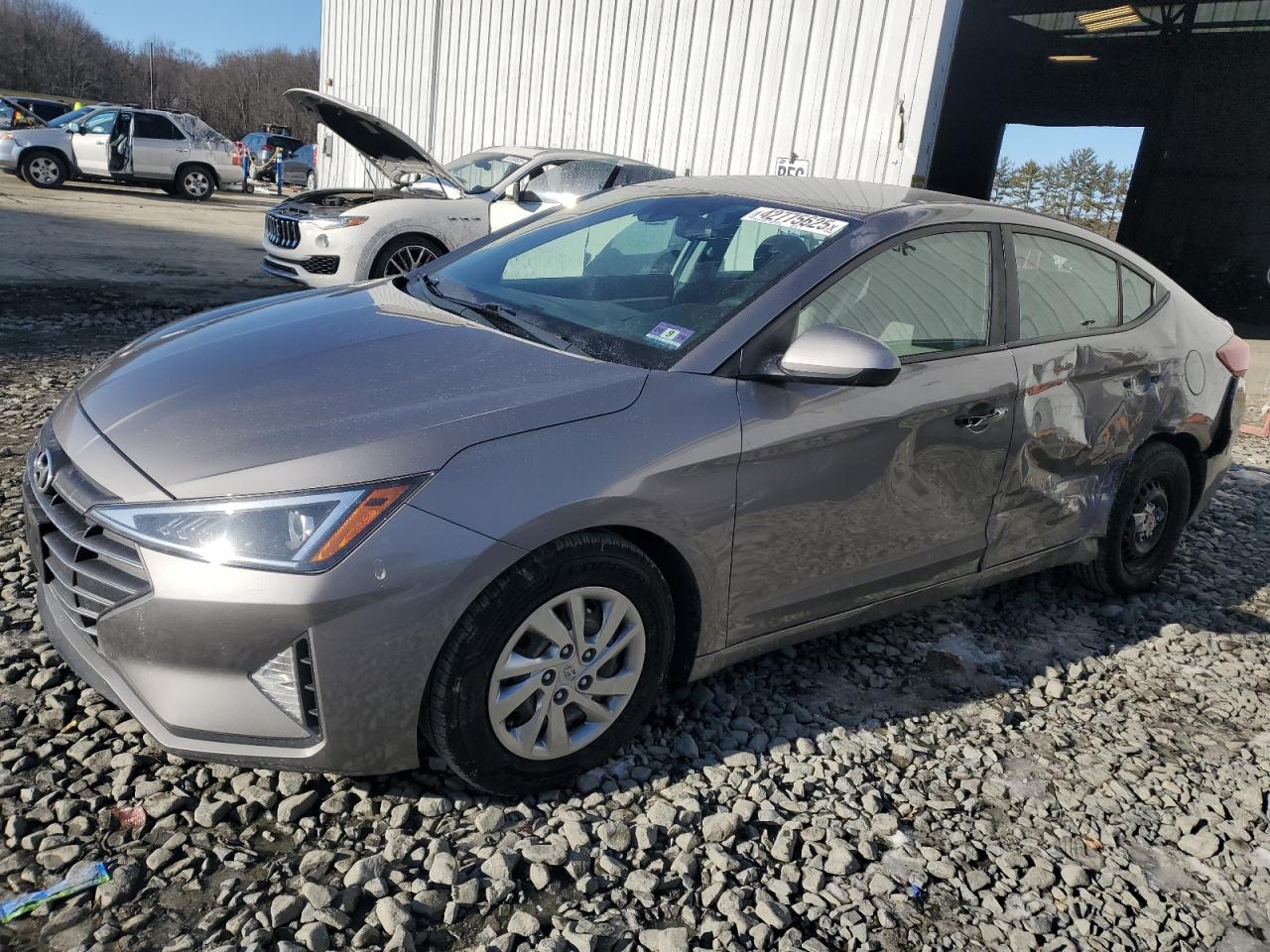 HYUNDAI ELANTRA SE