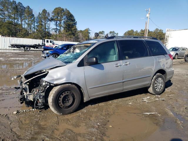 TOYOTA SIENNA CE