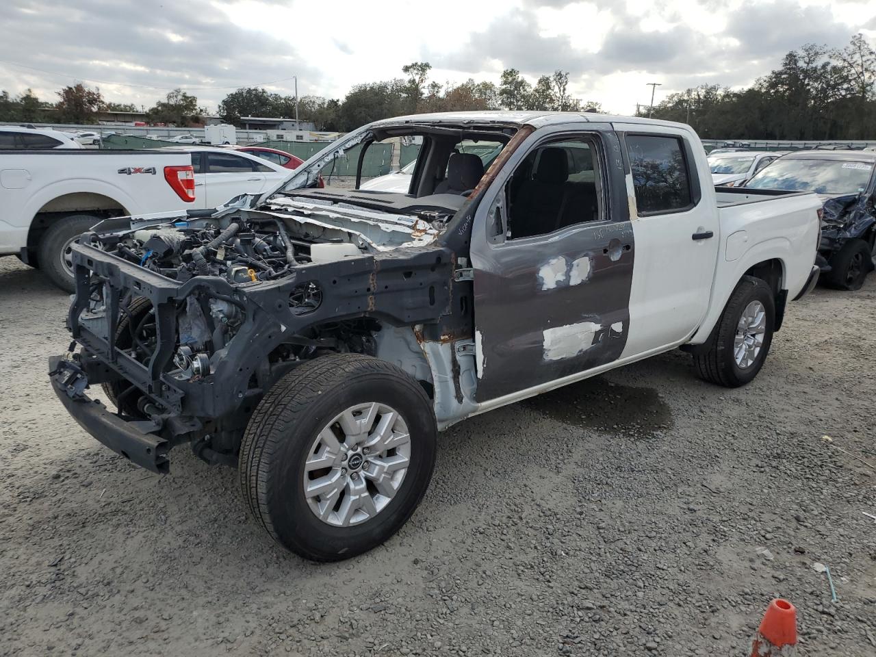  Salvage Nissan Frontier