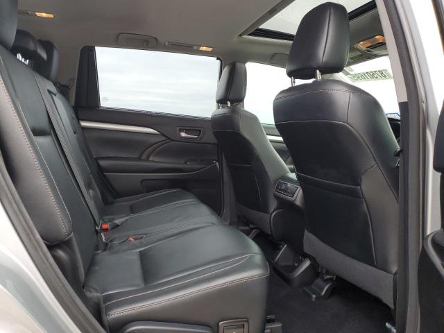 2018 TOYOTA HIGHLANDER - 5TDKZRFH8JS288073