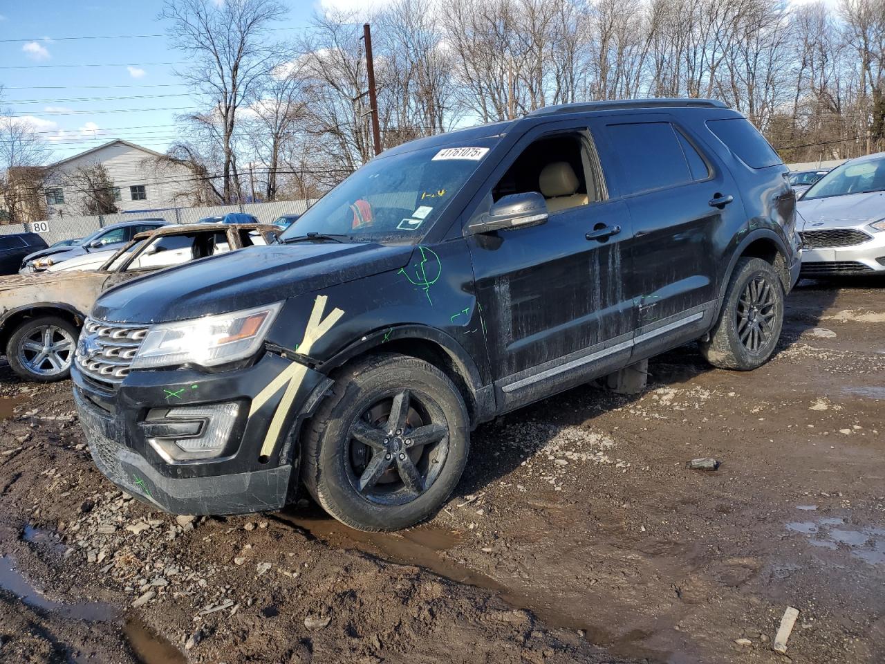  Salvage Ford Explorer