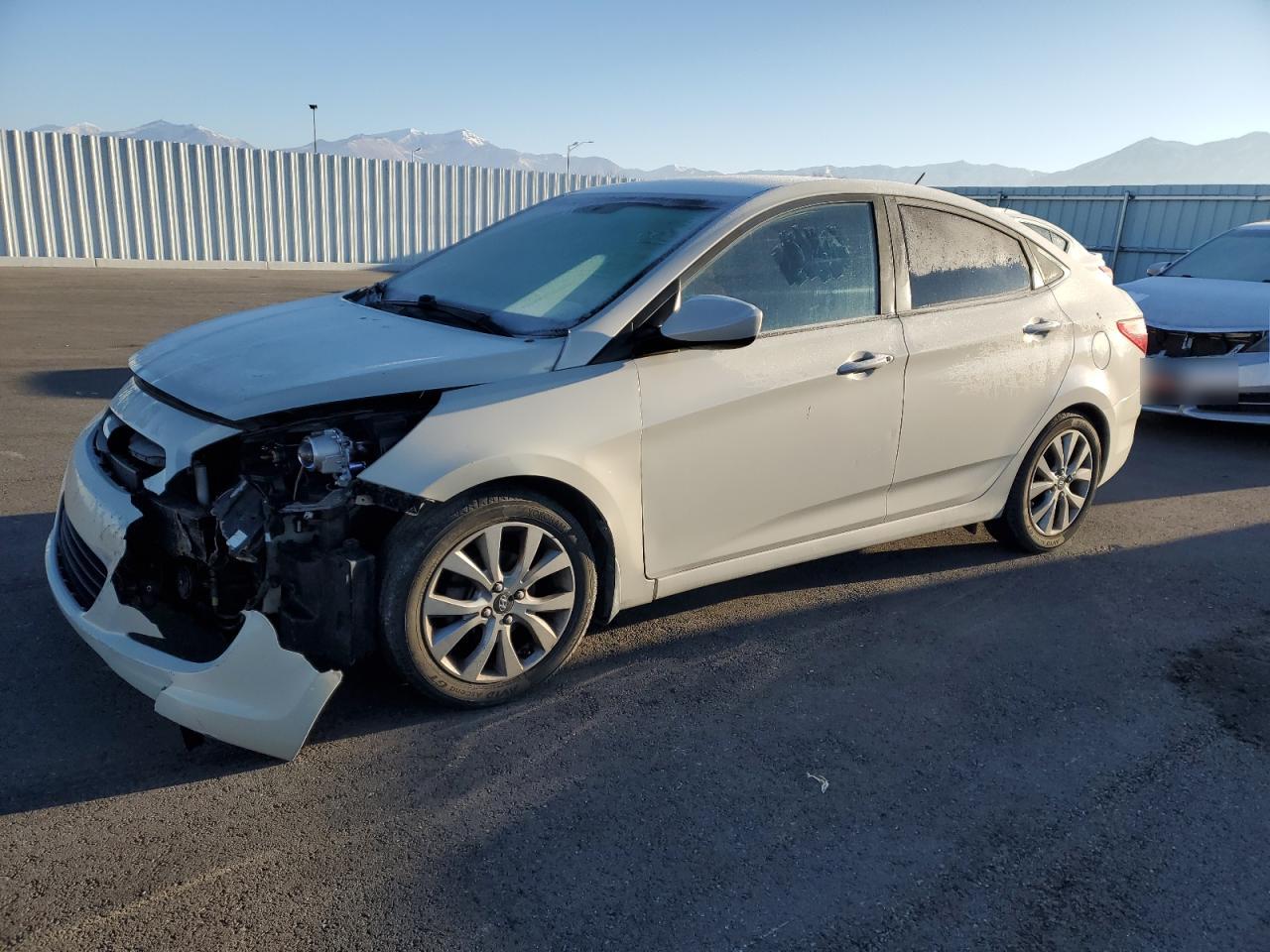  Salvage Hyundai ACCENT