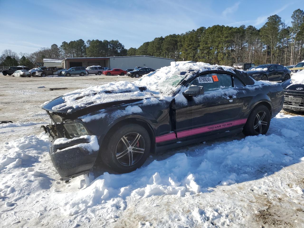  Salvage Ford Mustang