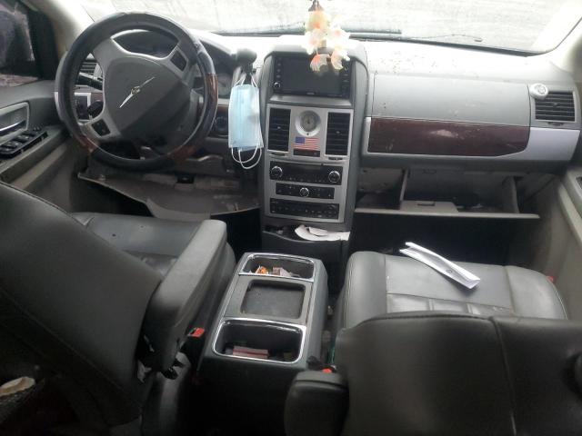 2010 CHRYSLER TOWN & COU - 2A4RR5D14AR110175