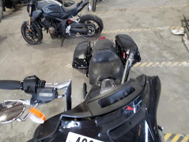 2019 HARLEY-DAVIDSON FLHT 1HD1FVC27KB651645