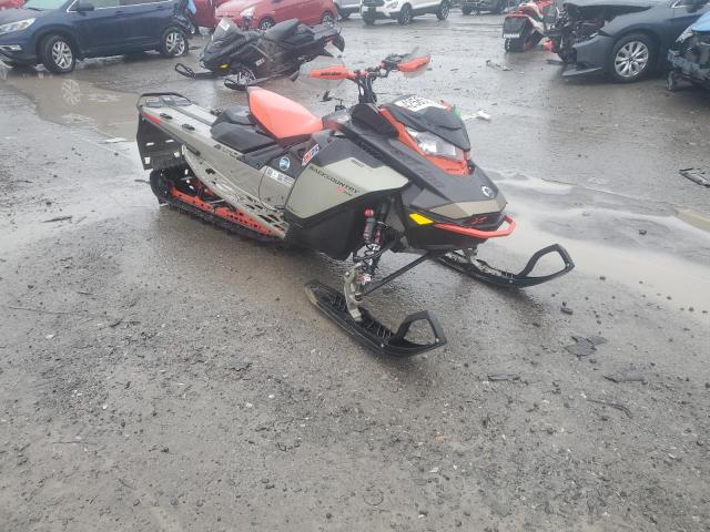 SKI-DOO 850