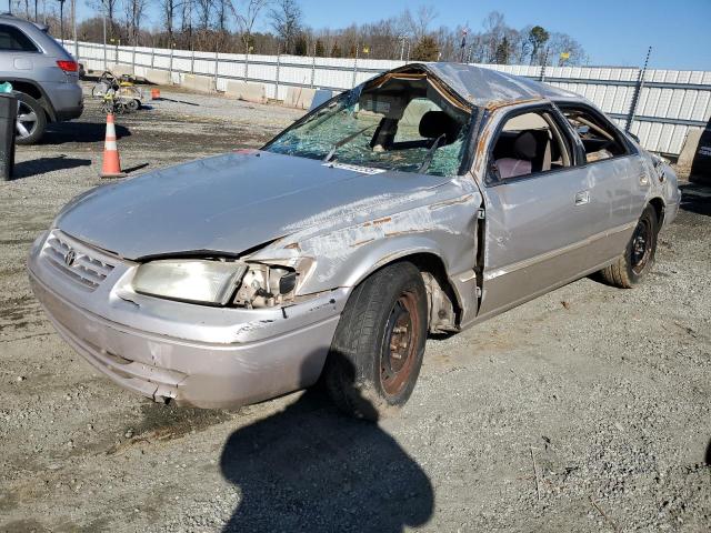 TOYOTA CAMRY CE