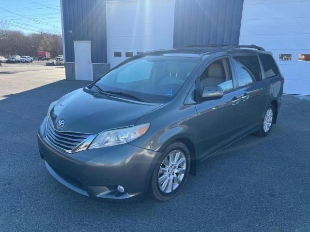 TOYOTA SIENNA XLE 2012 charcoal sports v gas 5TDDK3DC7CS039834 photo #3