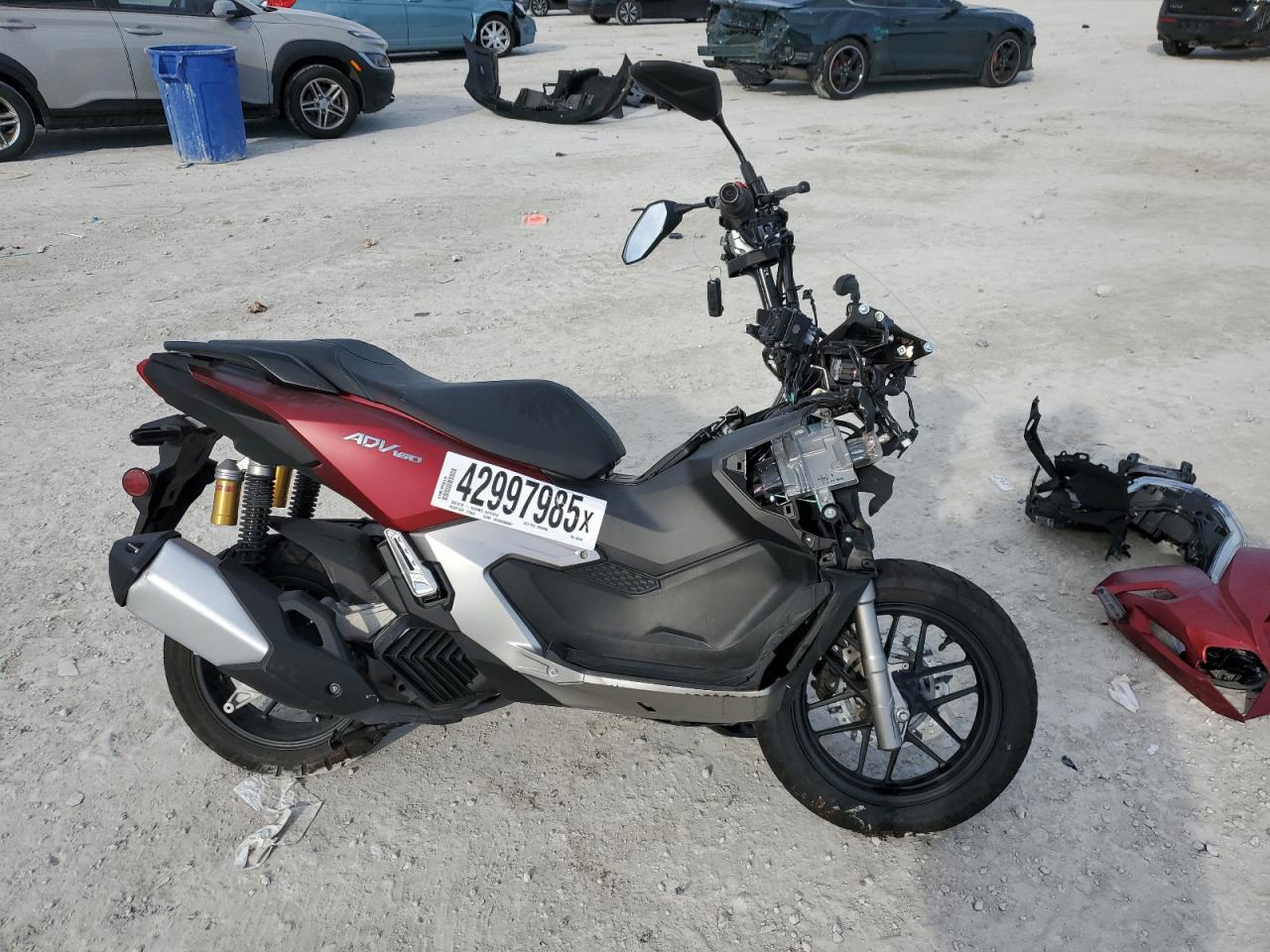 MLHKF5457R5000844 HONDA ADV160 A 2024