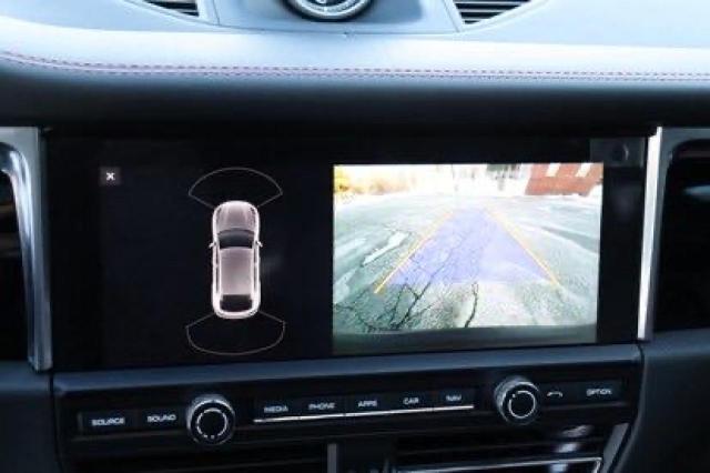 2021 PORSCHE MACAN WP1AA2A57MLB018XX