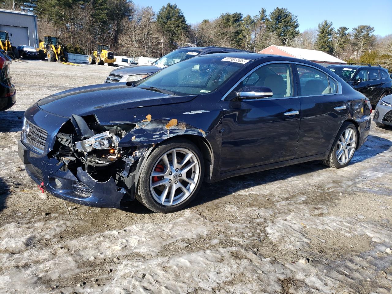  Salvage Nissan Maxima