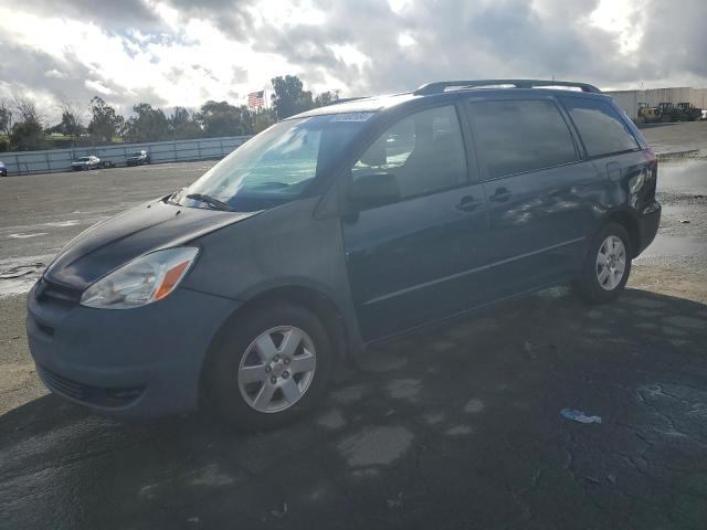 TOYOTA SIENNA CE