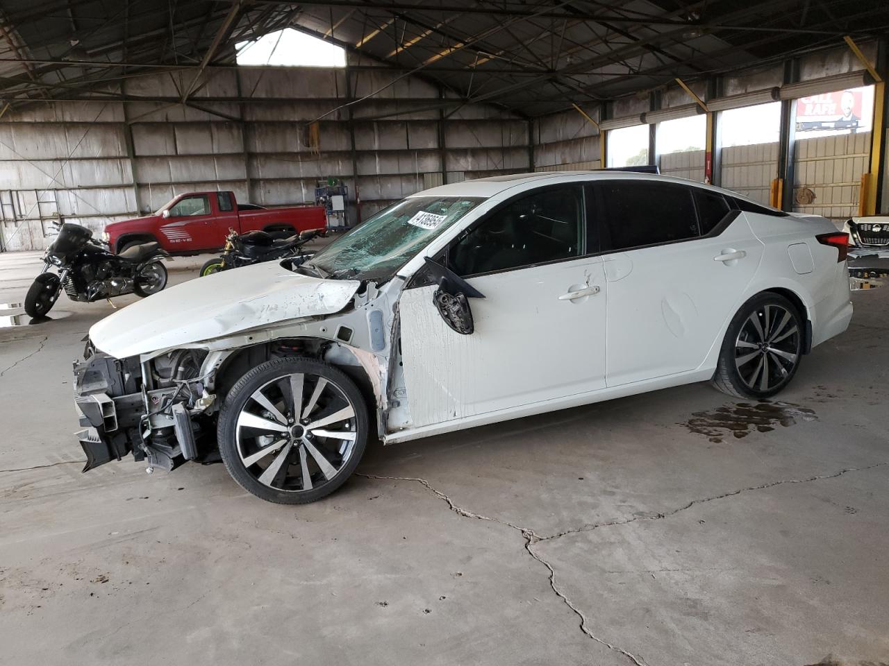  Salvage Nissan Altima