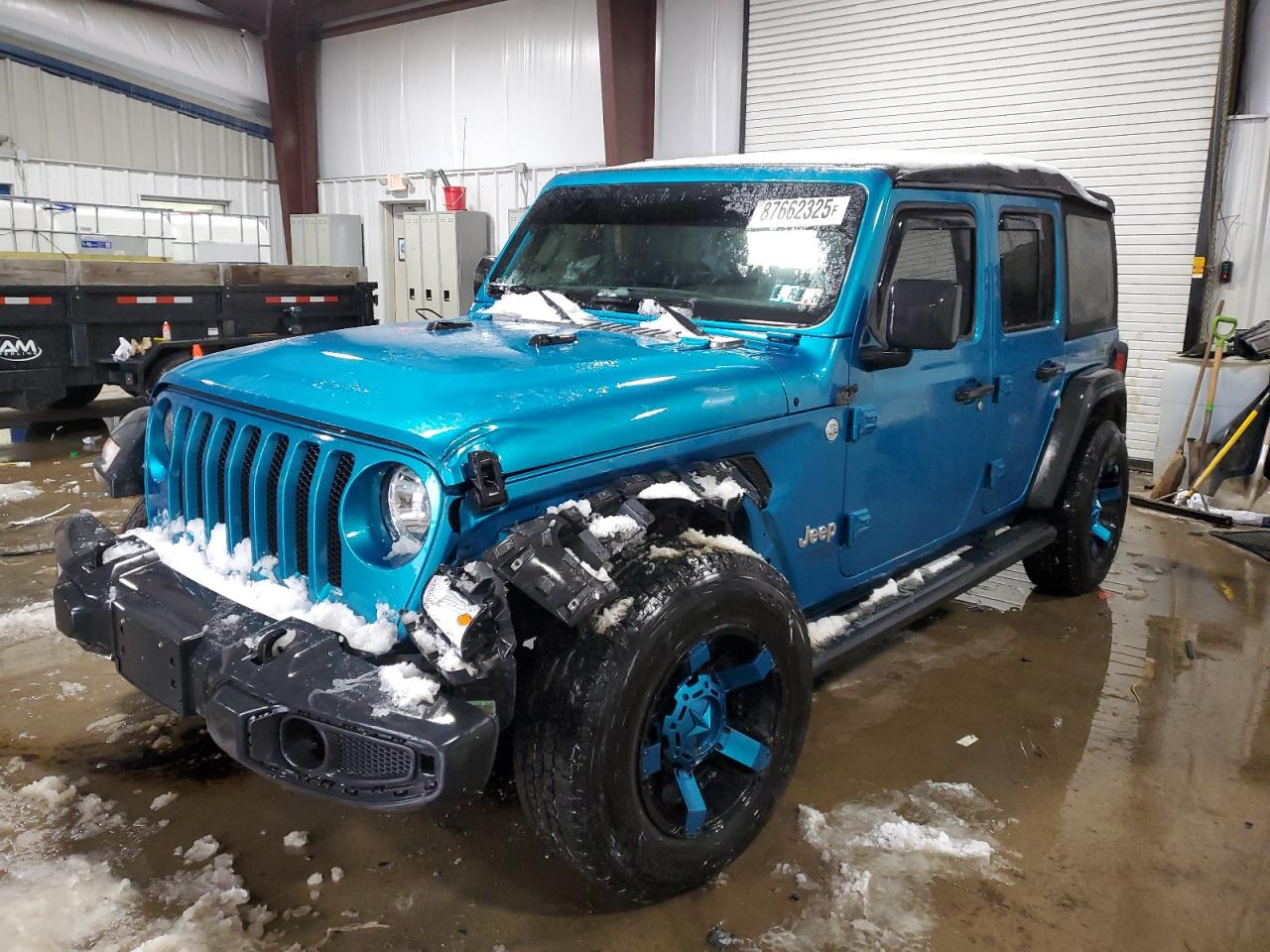  Salvage Jeep Wrangler