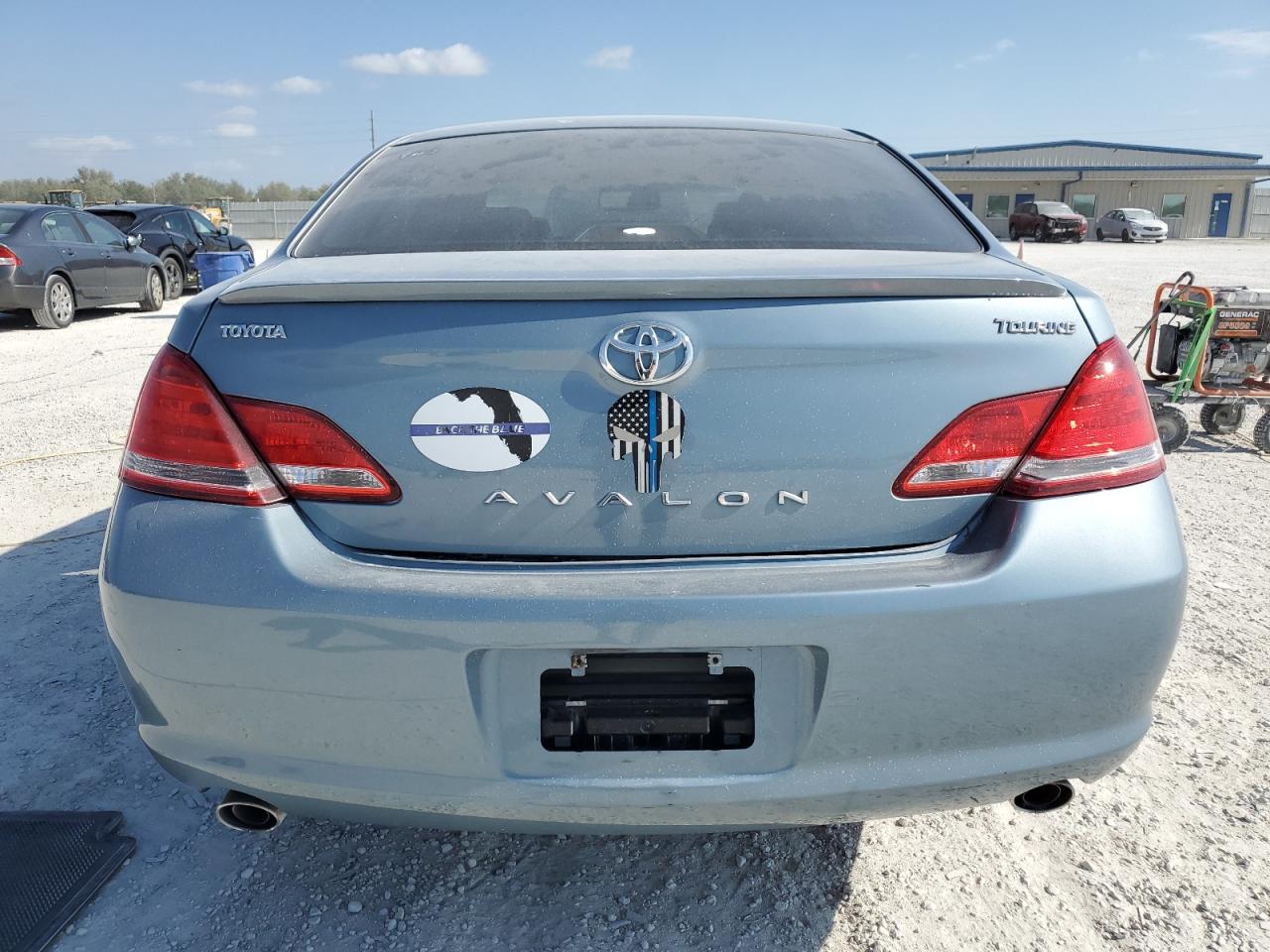 Lot #3049642178 2005 TOYOTA AVALON XL