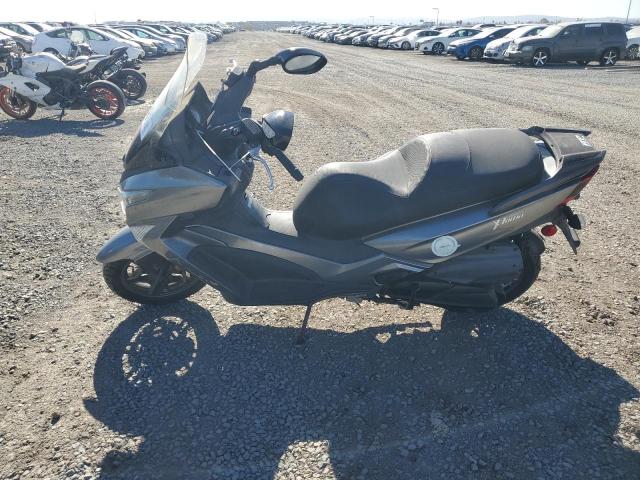 KYMCO USA INC X-TOWN 300 2018 silver  gas LC2W1M241JC100300 photo #4