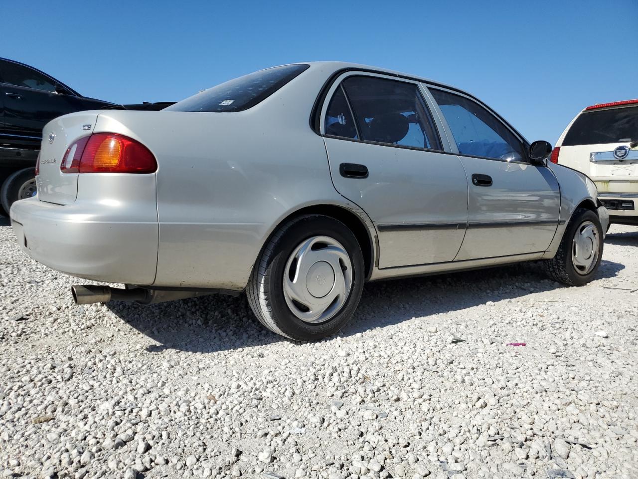 Lot #3050512131 2000 TOYOTA COROLLA VE