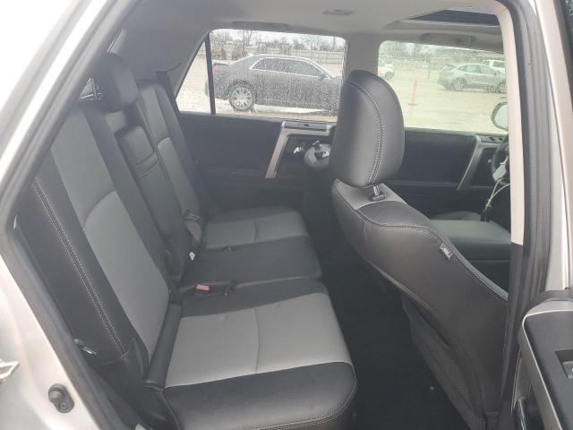 2023 TOYOTA 4RUNNER SR JTEFU5JR8P5286732