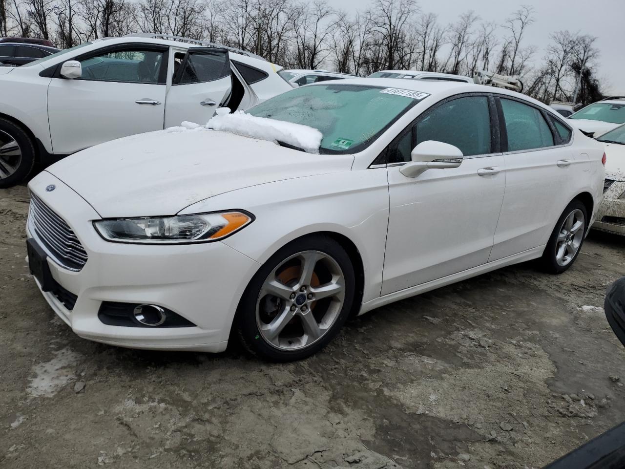 FORD FUSION SE