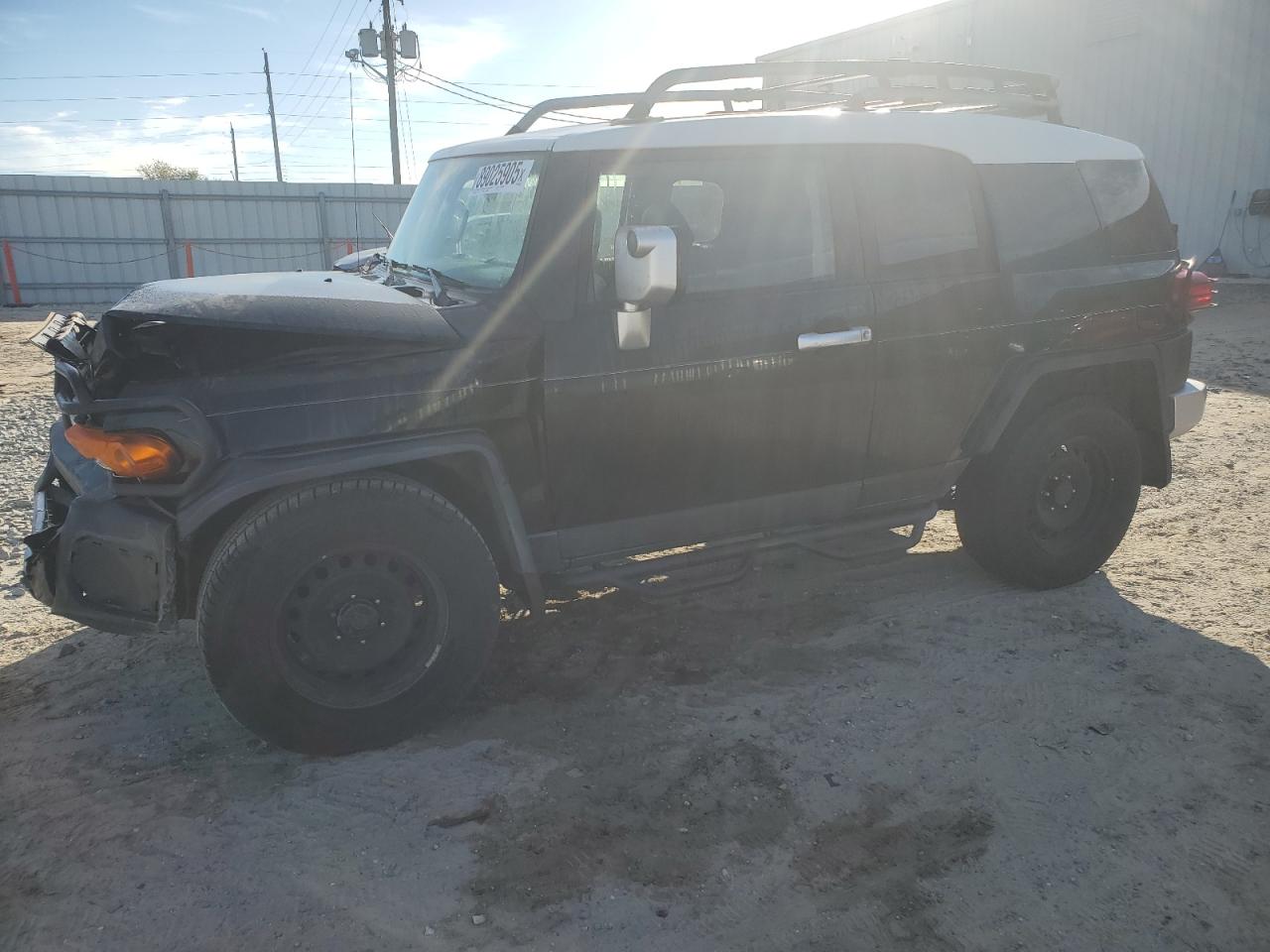  Salvage Toyota FJ Cruiser