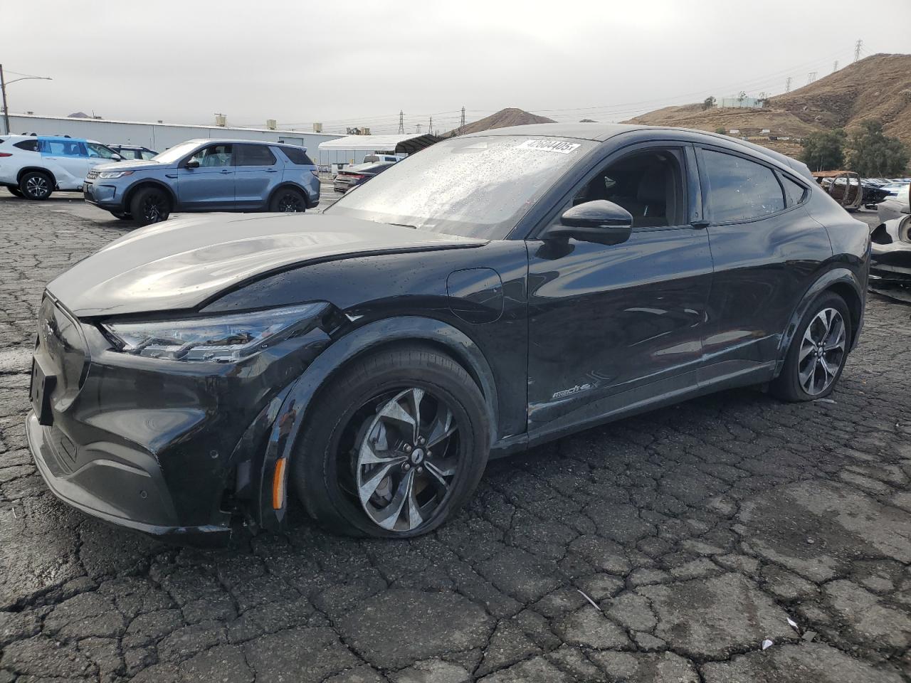  Salvage Ford Mustang