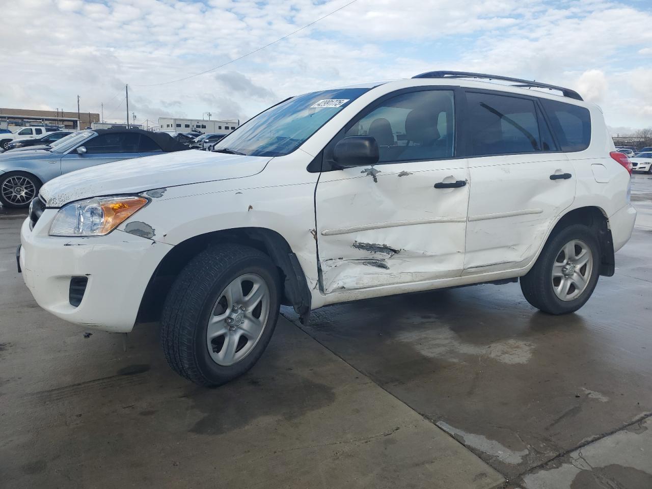  Salvage Toyota RAV4