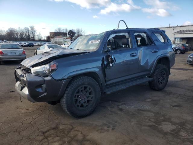 TOYOTA 4RUNNER SE