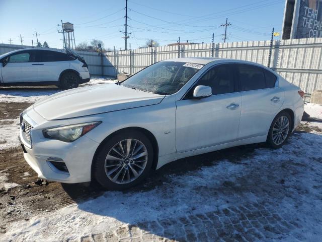 INFINITI Q50 LUXE