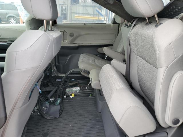 2021 TOYOTA SIENNA LE - 5TDKRKEC7MS039099
