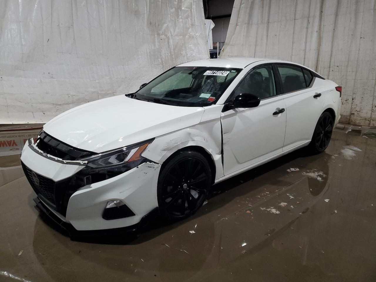  Salvage Nissan Altima