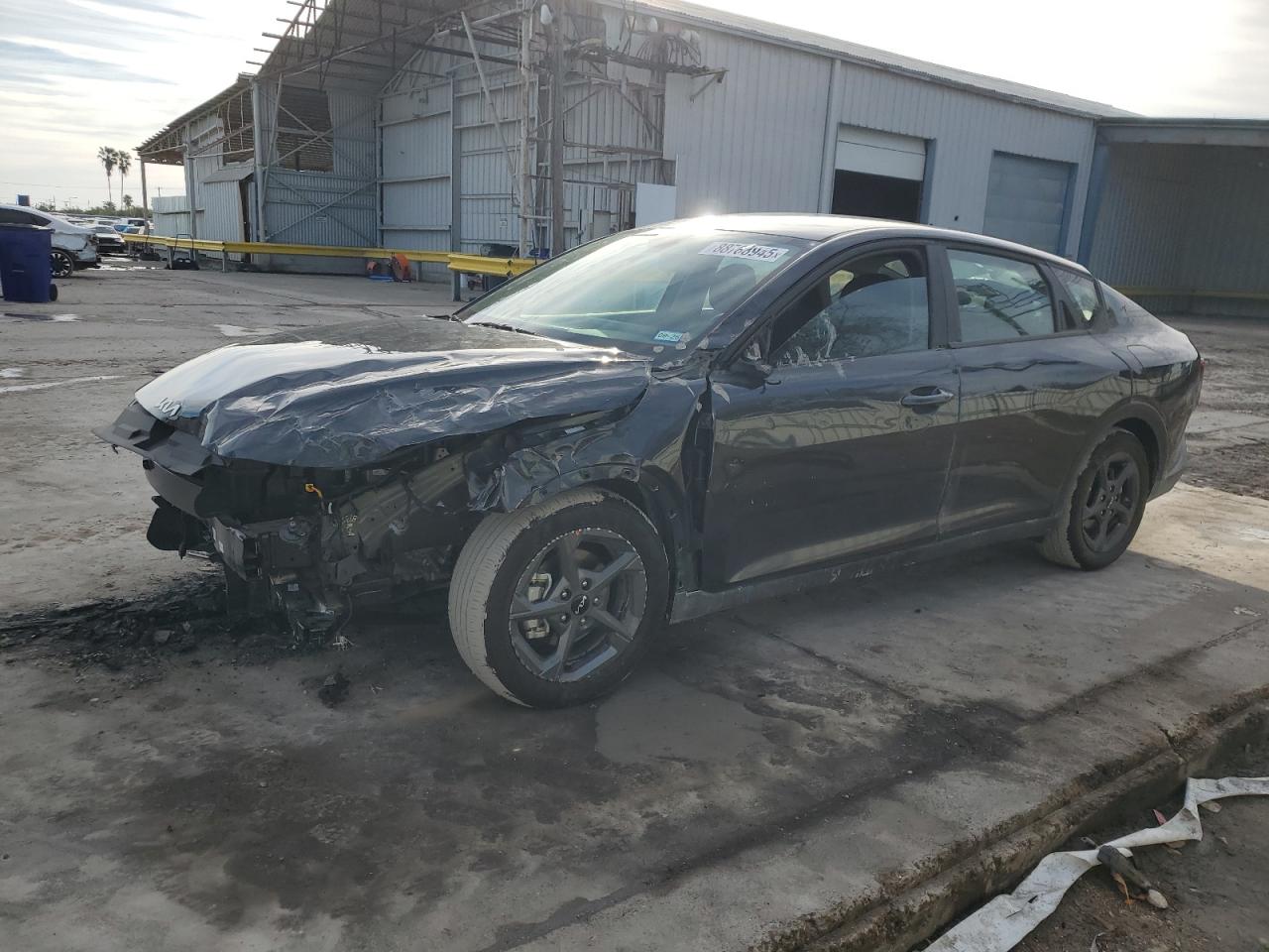  Salvage Kia K4 Lx