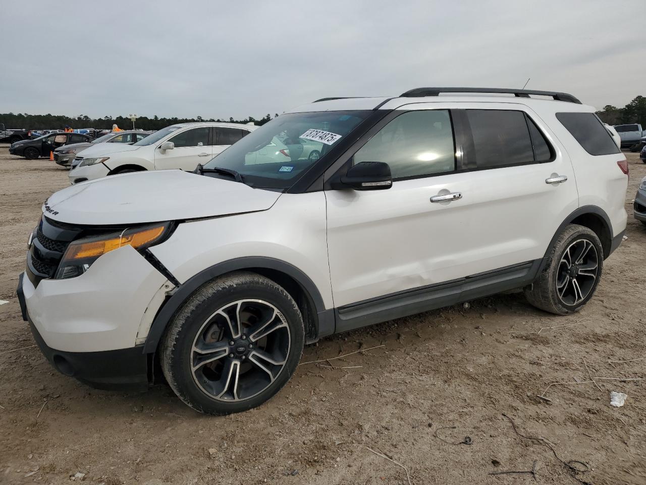  Salvage Ford Explorer