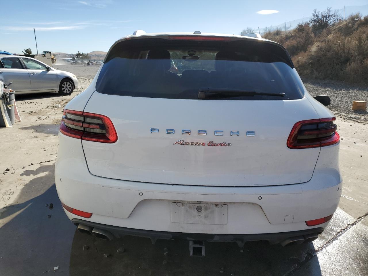 PORSCHE MACAN TURBO
