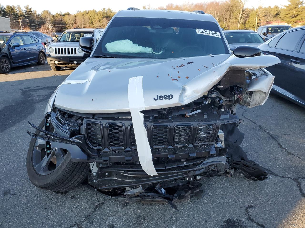 JEEP GRAND CHEROKEE LAREDO