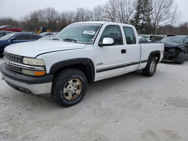 CHEVROLET SILVERADO 2002 white 4dr ext gas 2GCEK19T221379366 photo #1