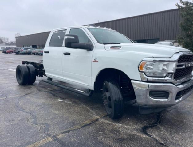 2023 RAM 3500 #3056711541