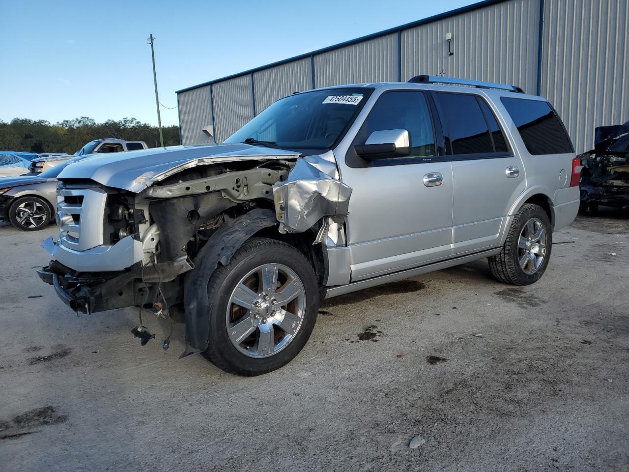  Salvage Ford Expedition