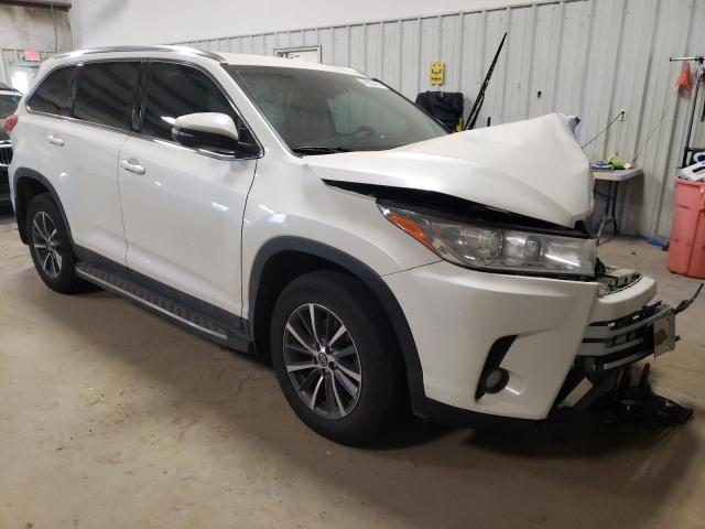 2019 TOYOTA HIGHLANDER - 5TDKZRFHXKS562617