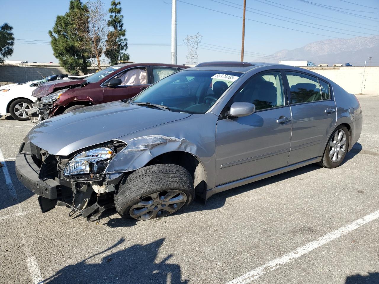  Salvage Nissan Maxima